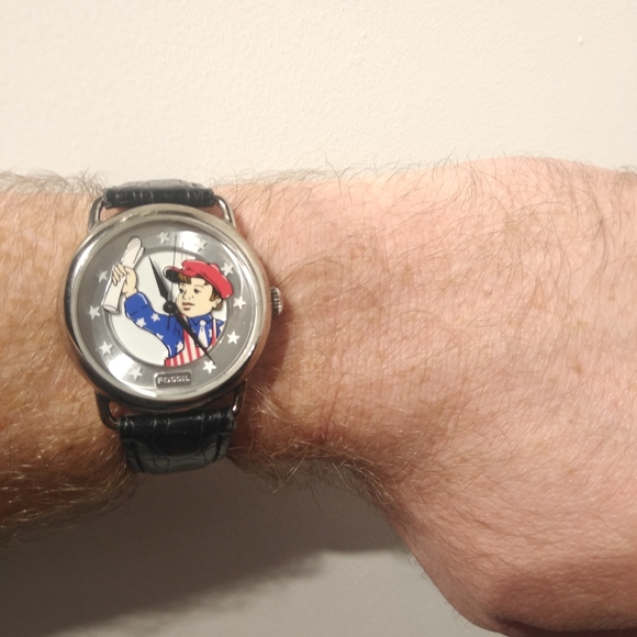 🔥Limited Edition Fossil Paper Boy Watch.🔥 - Picture 4 of 6